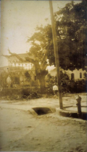 c. 1919 to c. 1922: esquina norte del parque de Puerto Plata (north corner of Puerto Plata Park)